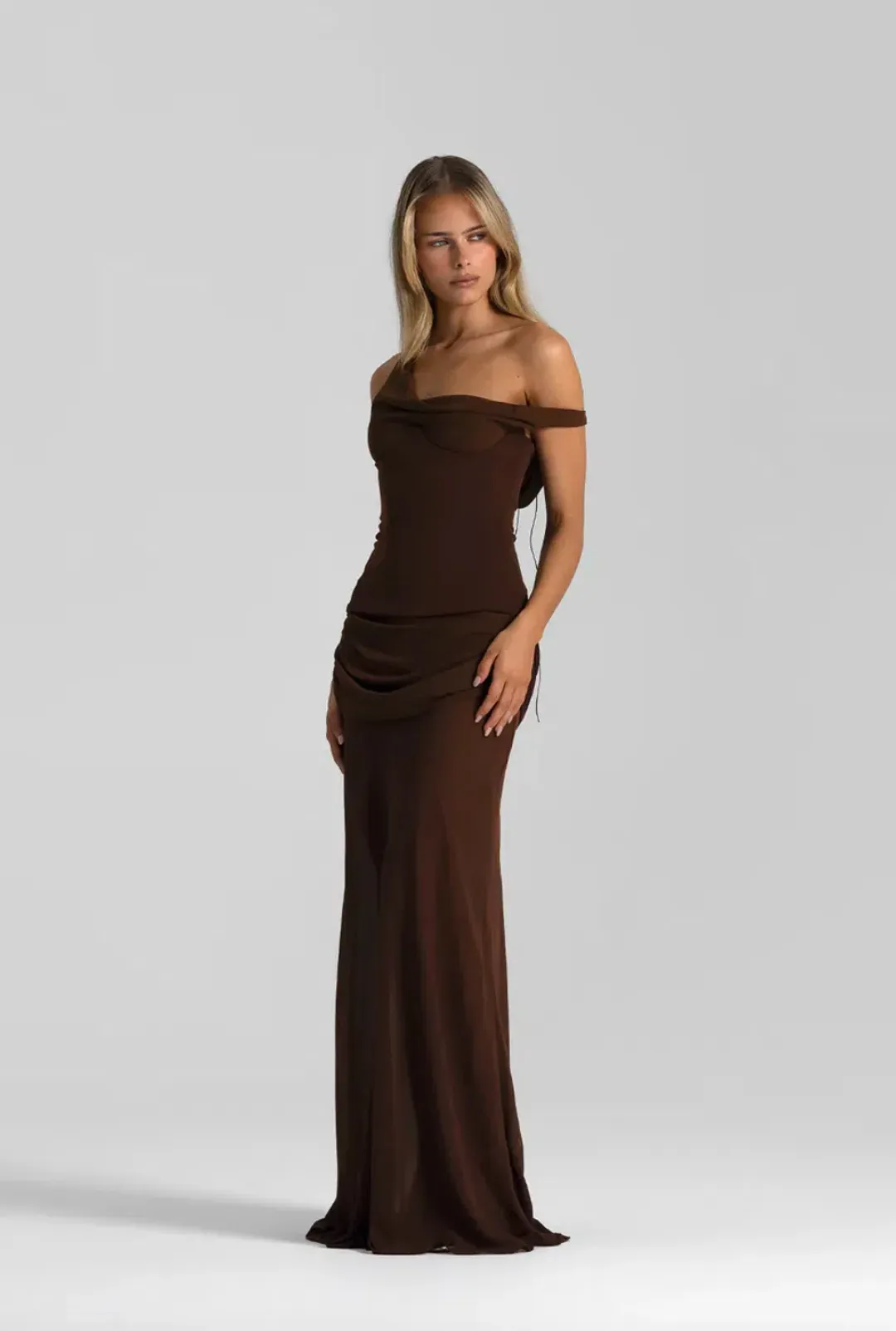 NATALIE ROLT CADENCE GOWN. Size 1 / AU 6-8 for rent on The Volte - main image