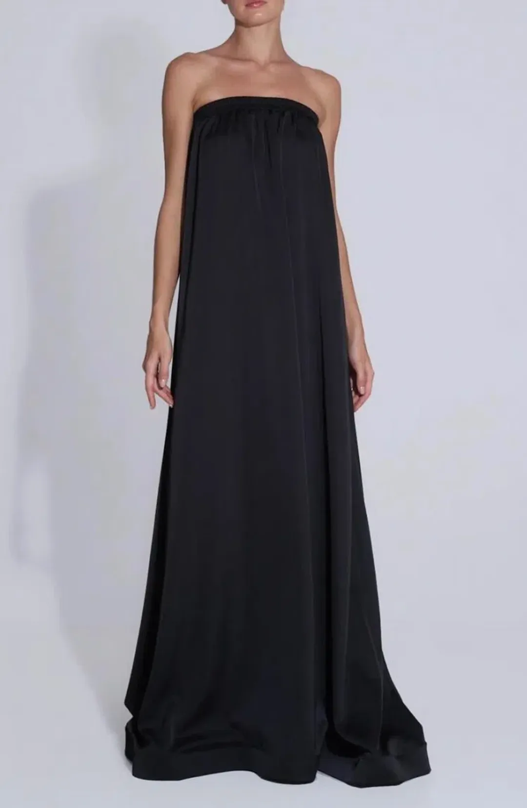 L’IDEE COSTIERA DRESS NOIR- Size 10  for rent on The Volte - main image