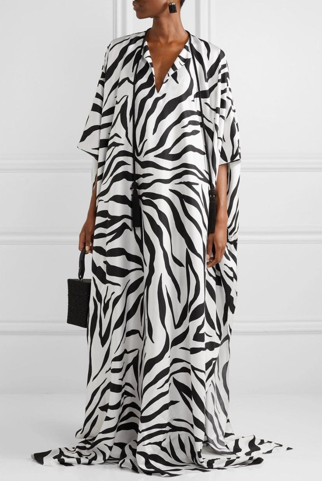 Oscar De La Renta Oversized Relaxed Fit Silk Gown Print Size 8 for rent on The Volte - main image