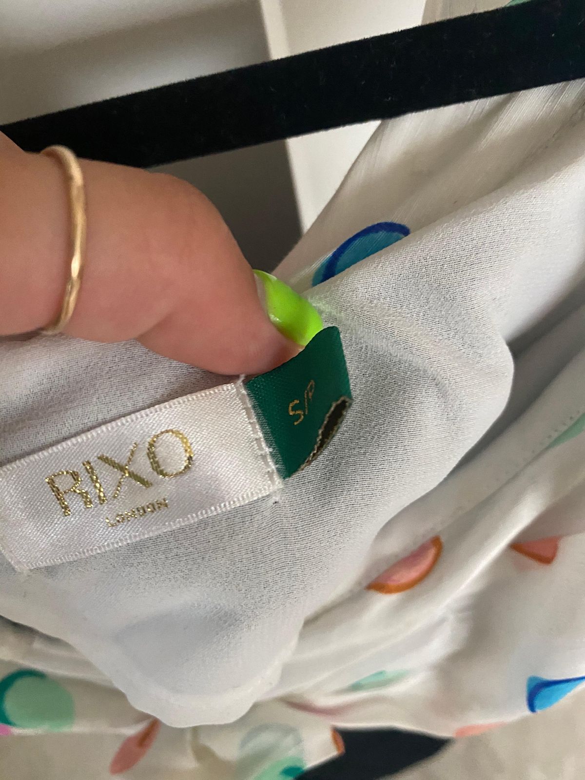 FLORENCE OFF-THE-SHOULDER VELVET DRESS - Image 4