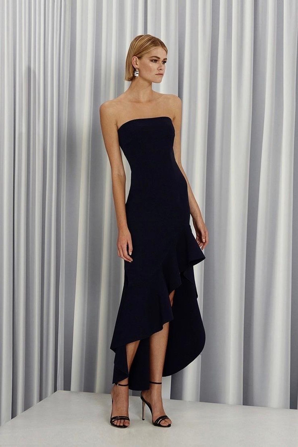 By Johnny Strapless Wave Gown - Black size 8 - Image 1