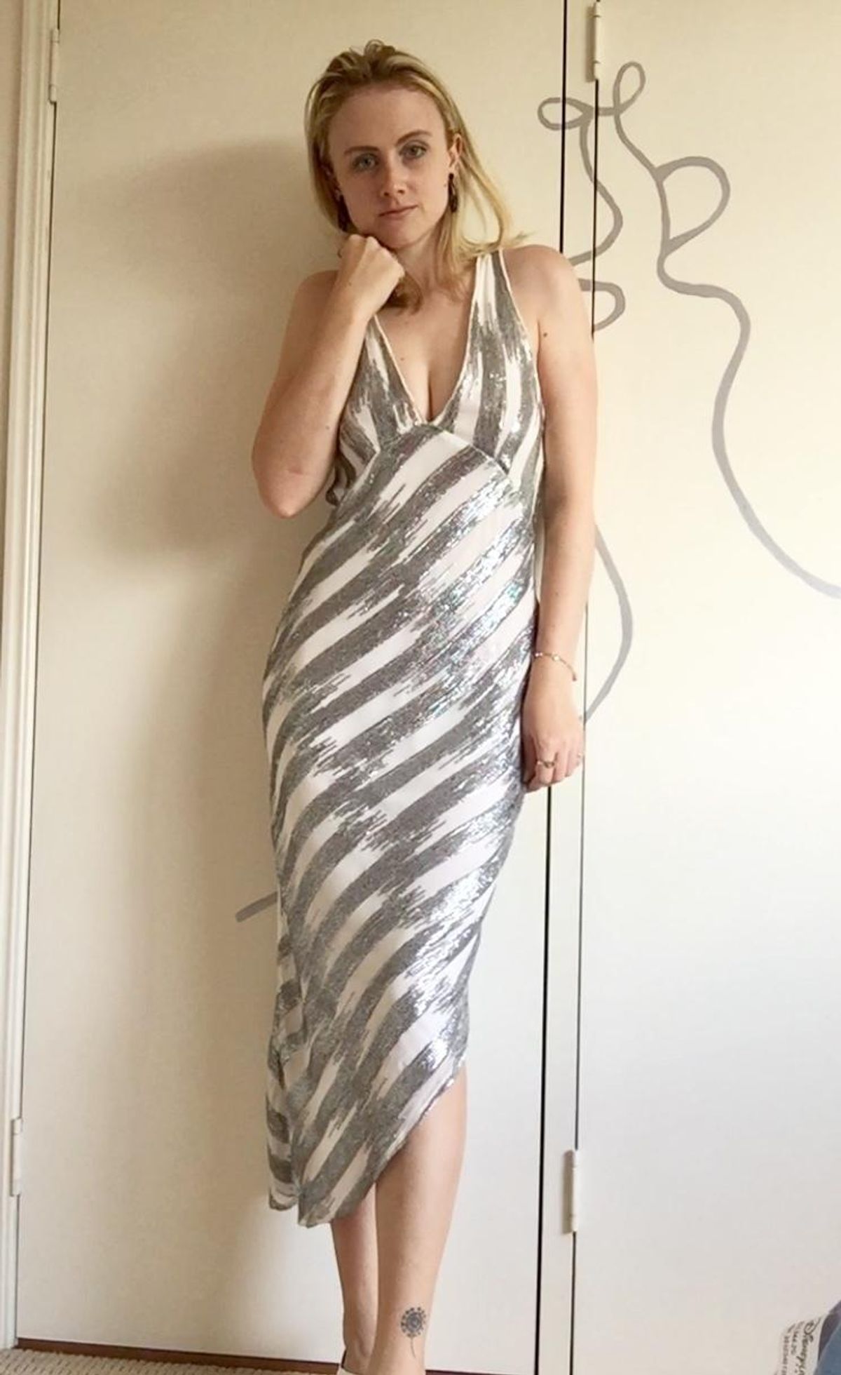 Manning Cartell Sequin Midi Plunging Dress Silver White Size 6 - Image 3