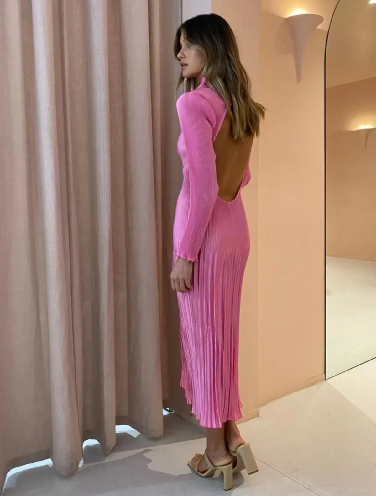 L'idee Soiree Backless Dress In Hot Pink Size AU 12 - Image 2