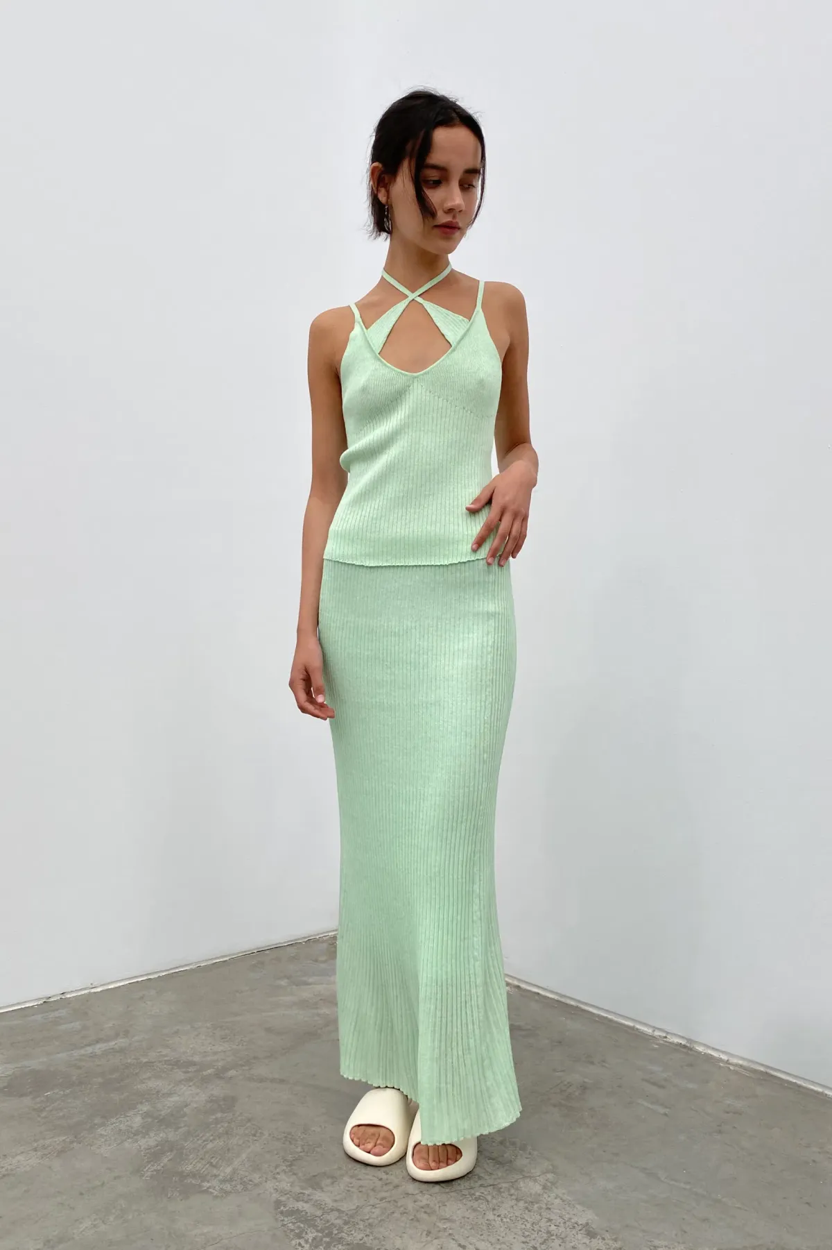 Hansen & Gretel Pip Singlet and Addison Skirt Set Green Size 8 - Image 1