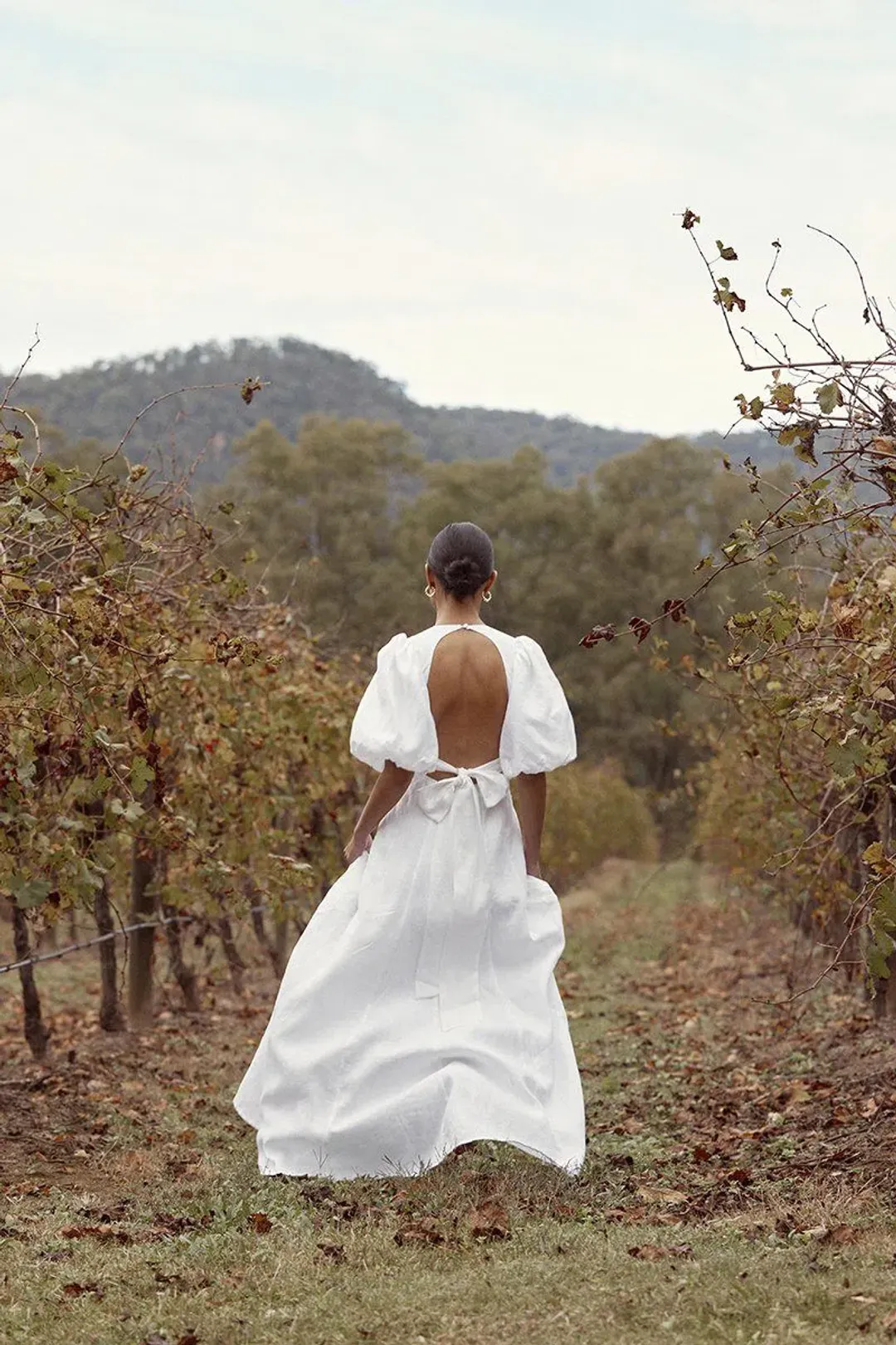 Dissh Aisle Linen Backless Dress White Size 8 for rent on The Volte - main image