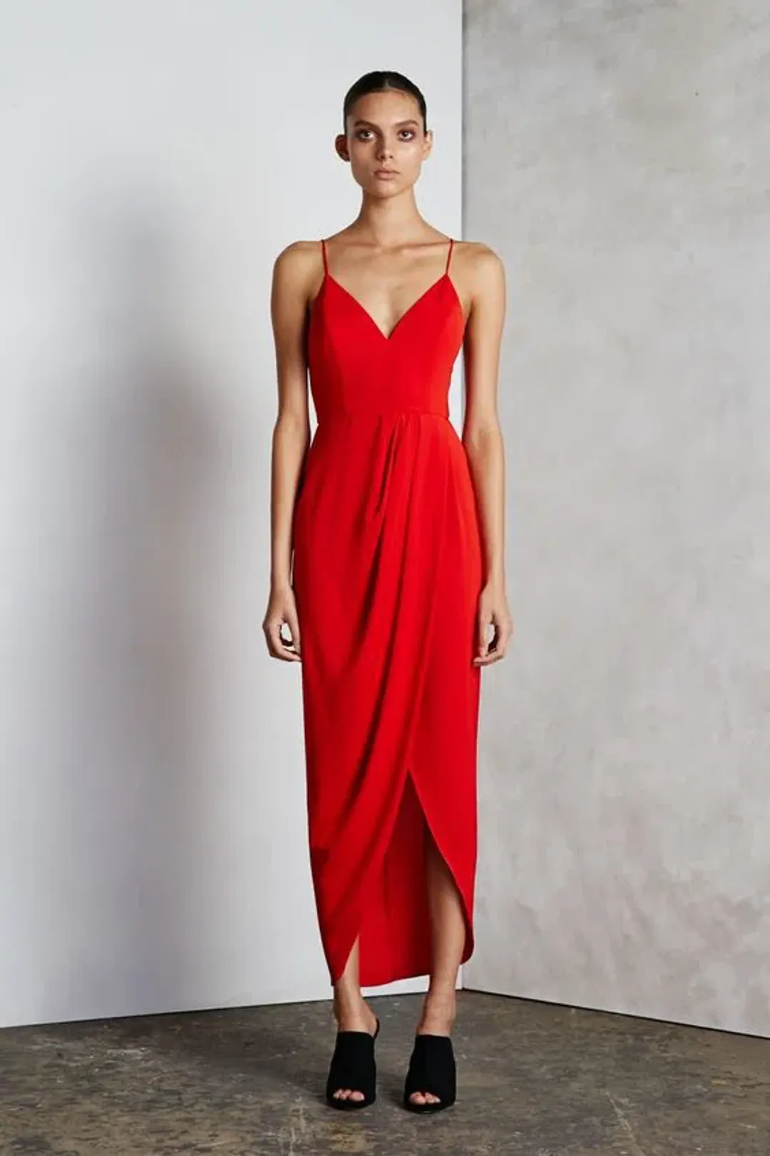 Shona Joy Core Cocktail Dress Red Size 10 for rent on The Volte - main image