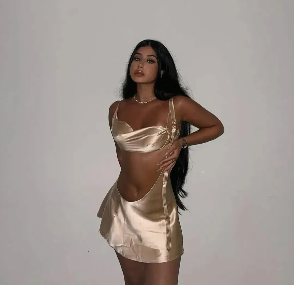 Are You Am I Cai Bra and Kyften skirt - Image 2