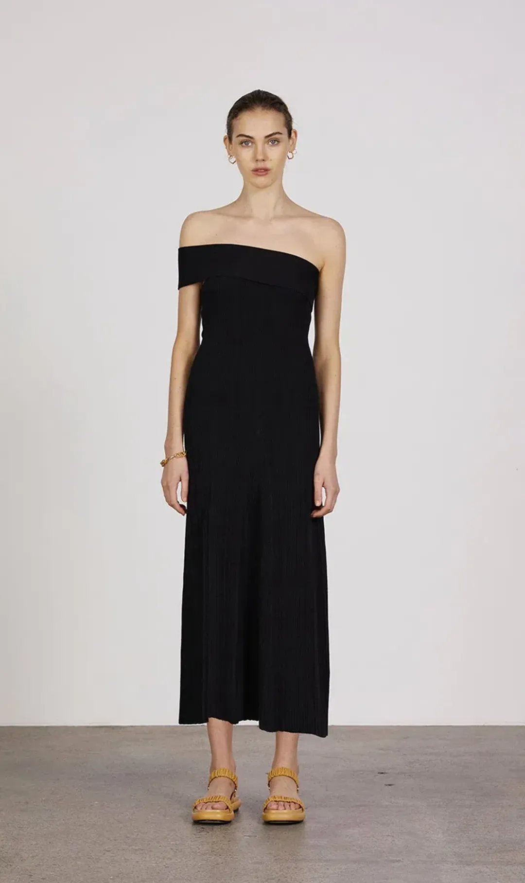 Anna Quan Brea Dress Black Size  for rent on The Volte - main image