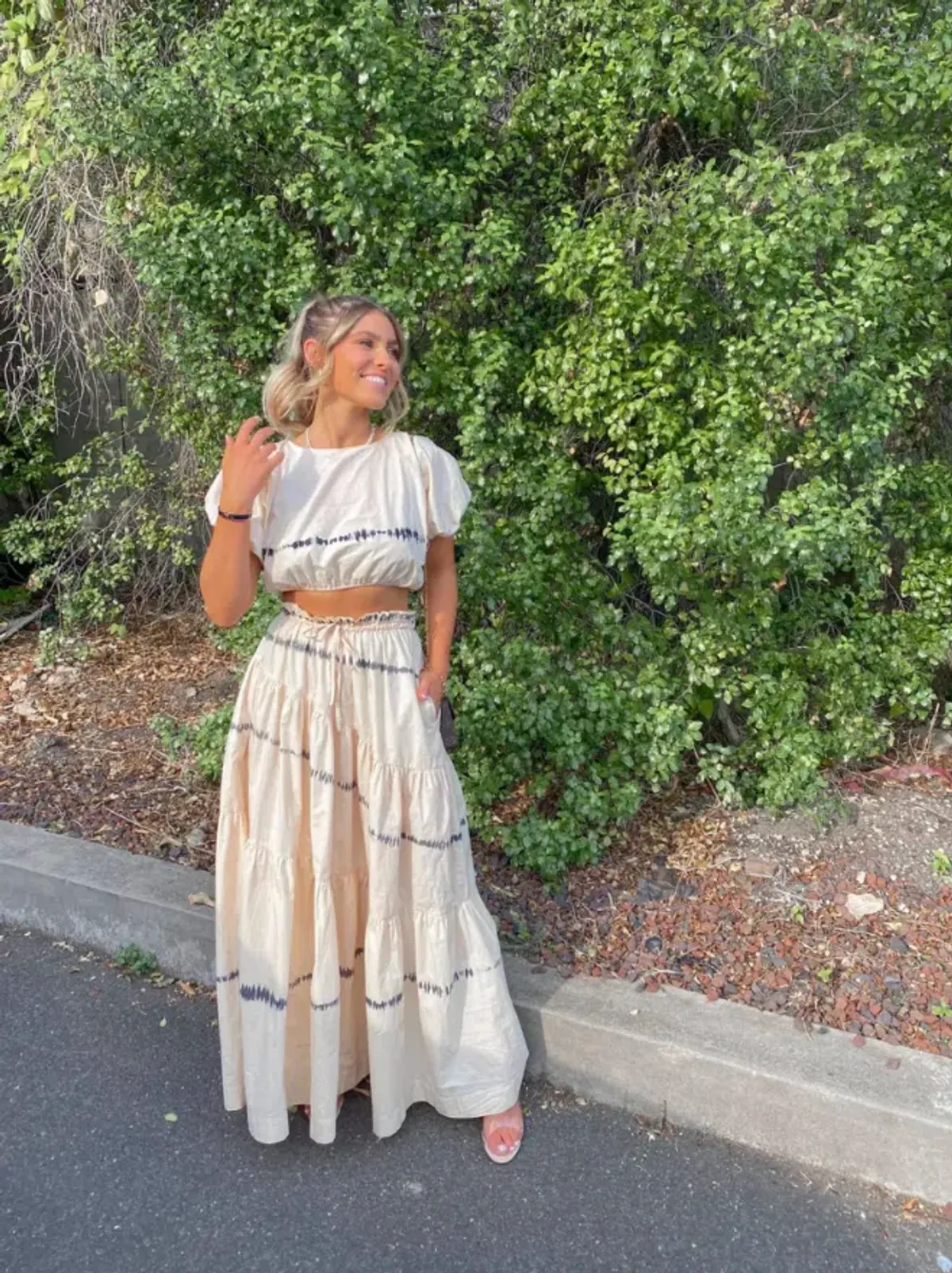 SWF Homecoming Abode Crop and Drawstring Skirt Set Cream Size 8 - Image 4