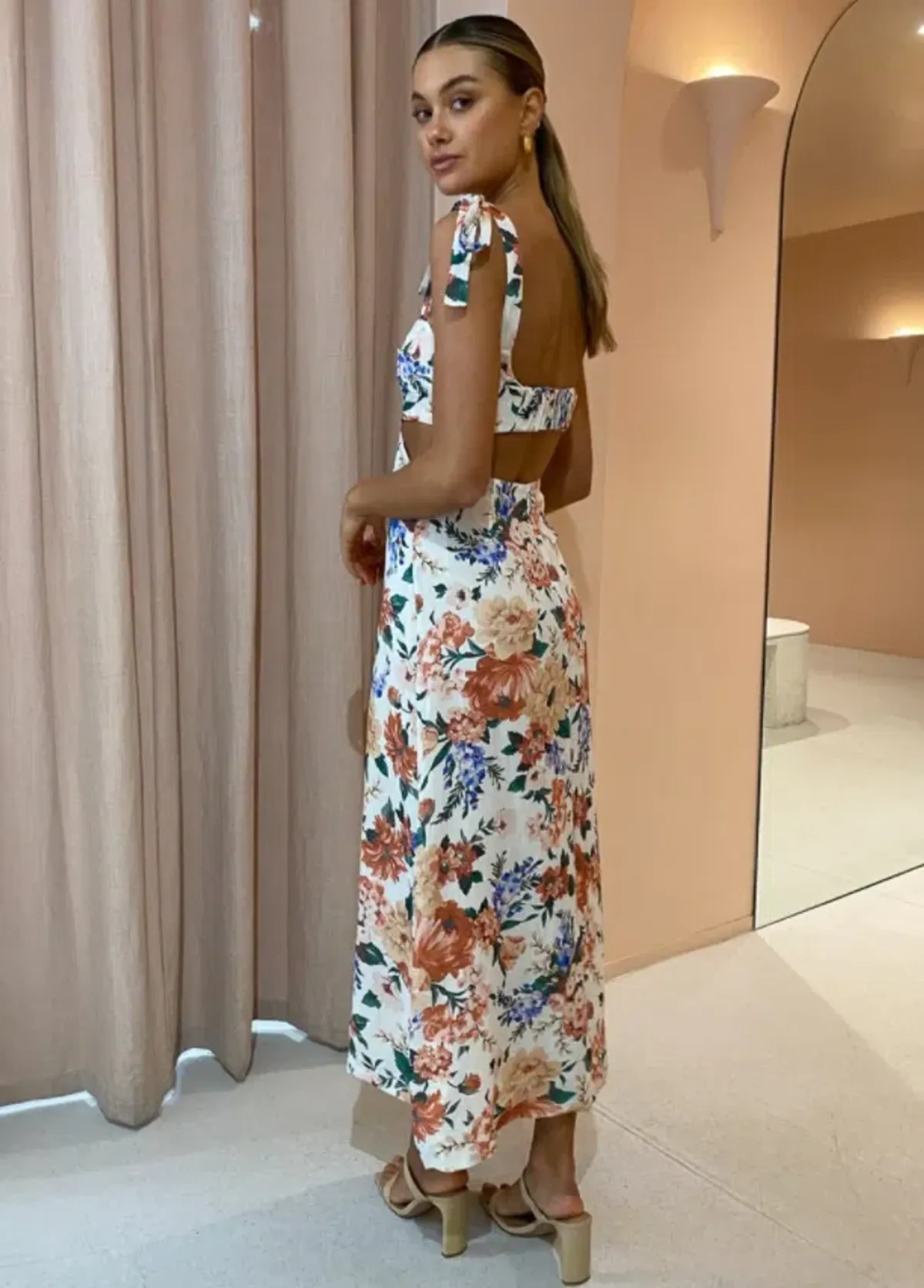 Sofia The Label Mimi Cut Out Midi Dress Botanical Size 10  - Image 4