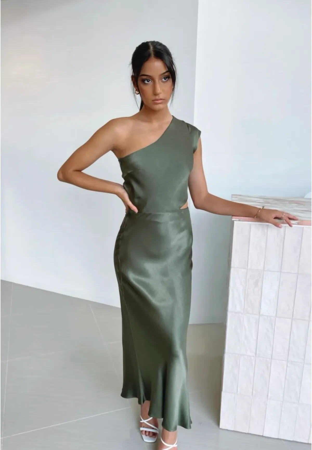 Bec & Bridge Delphine Asymmetric Midi Dress Green Size 6 - Image 2