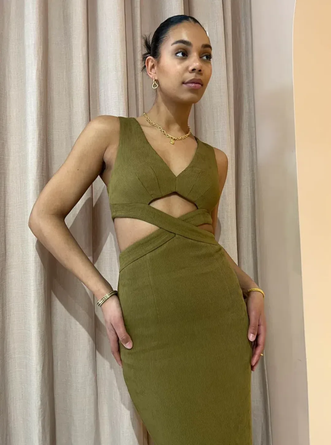 Shona Joy Simone V Neck Cut Out Midi Dress in Cumin Size 10 for rent on The Volte - main image