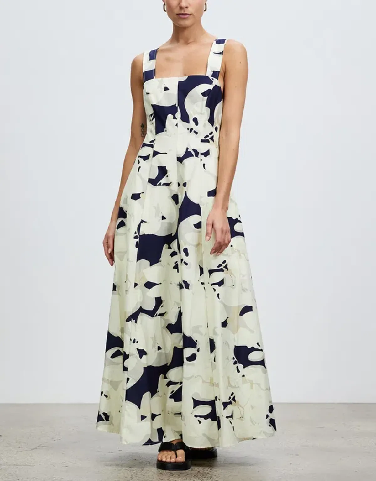 Camilla and Marc Marquez Dress Print Size 6 - Image 4