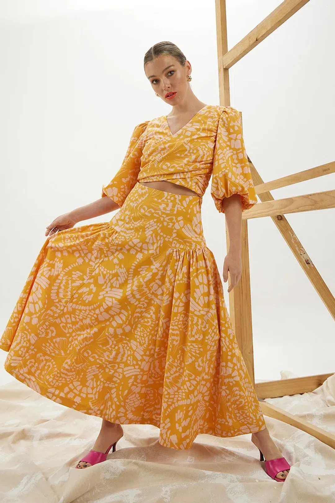 Mon Renn Monarch Dress Yellow Floral Size 8 for rent on The Volte - main image