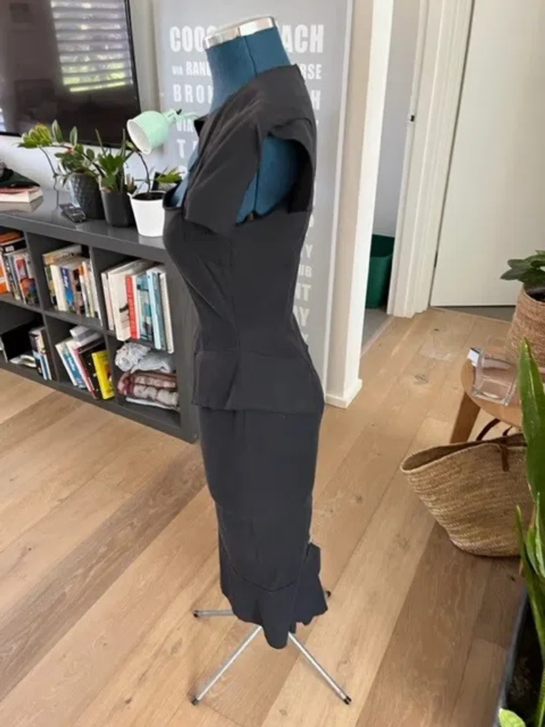 Roland Mouret Galaxy wiggle dress size UK 14 black stripe cottpn/lycra  for rent on The Volte - main image