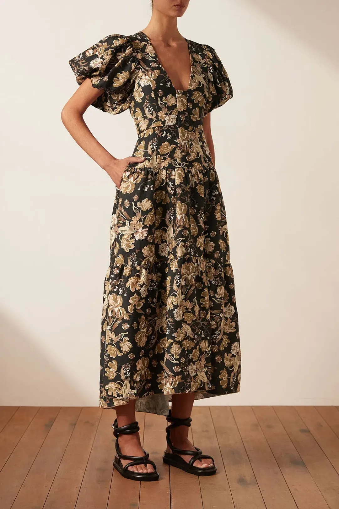 Shona Joy Linen Plunged Short Sleeve Midi Dress Palermo Print Size 12 for rent on The Volte - main image