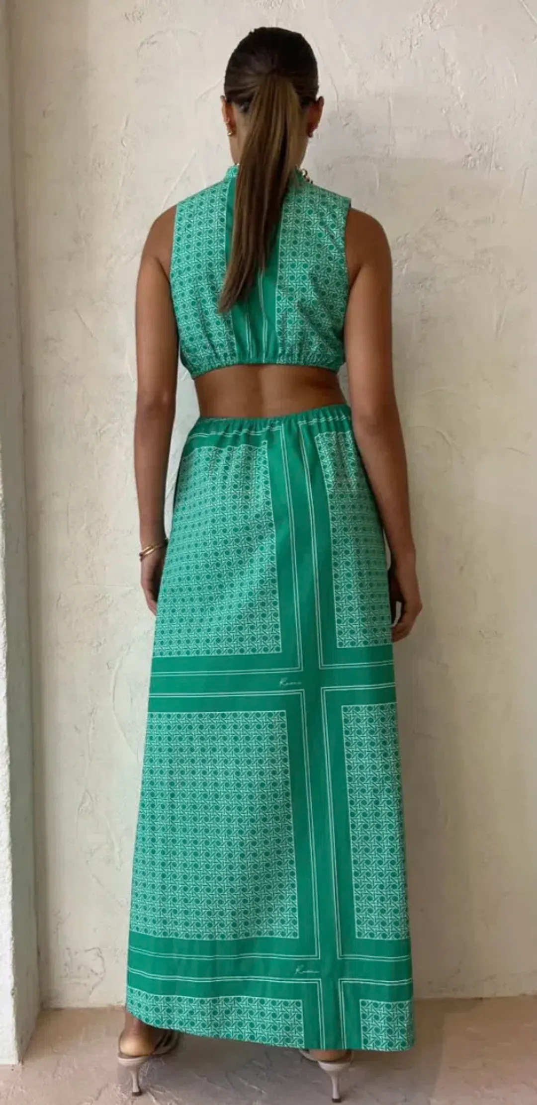 Roame Loren Maxi Dress Print Size 2 / Au 10 for rent on The Volte - main image