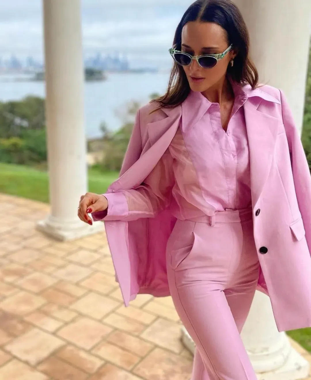 Leo Lin Dressage set Pink Size AU 6 for rent on The Volte - main image