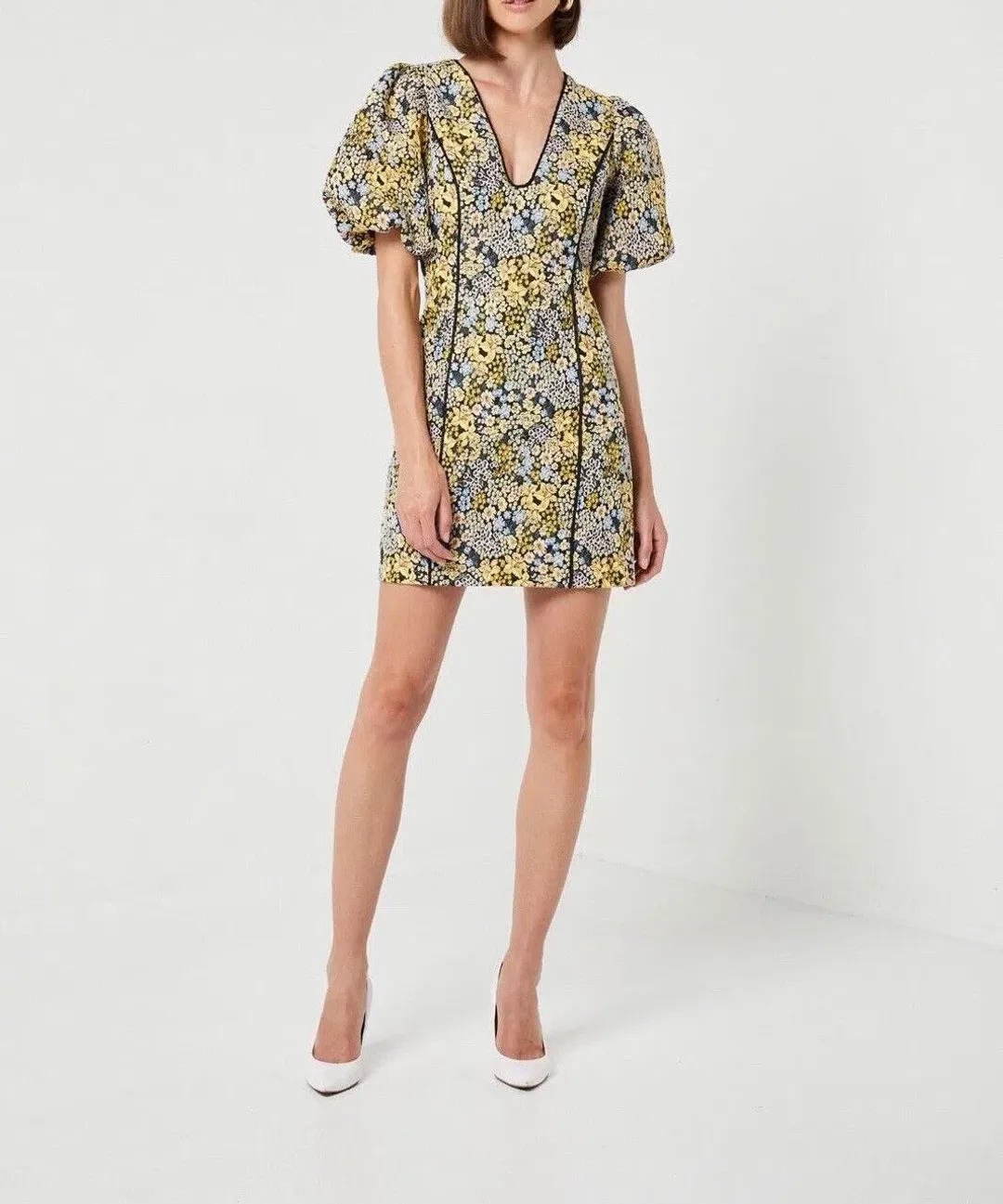 Elliatt Cuore Mini Dress Floral Size M  for rent on The Volte - main image