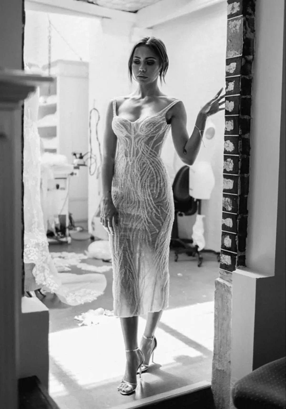 Pallas Couture Midi dress - Diorella Midi Dress Lace Size 8 - Image 4