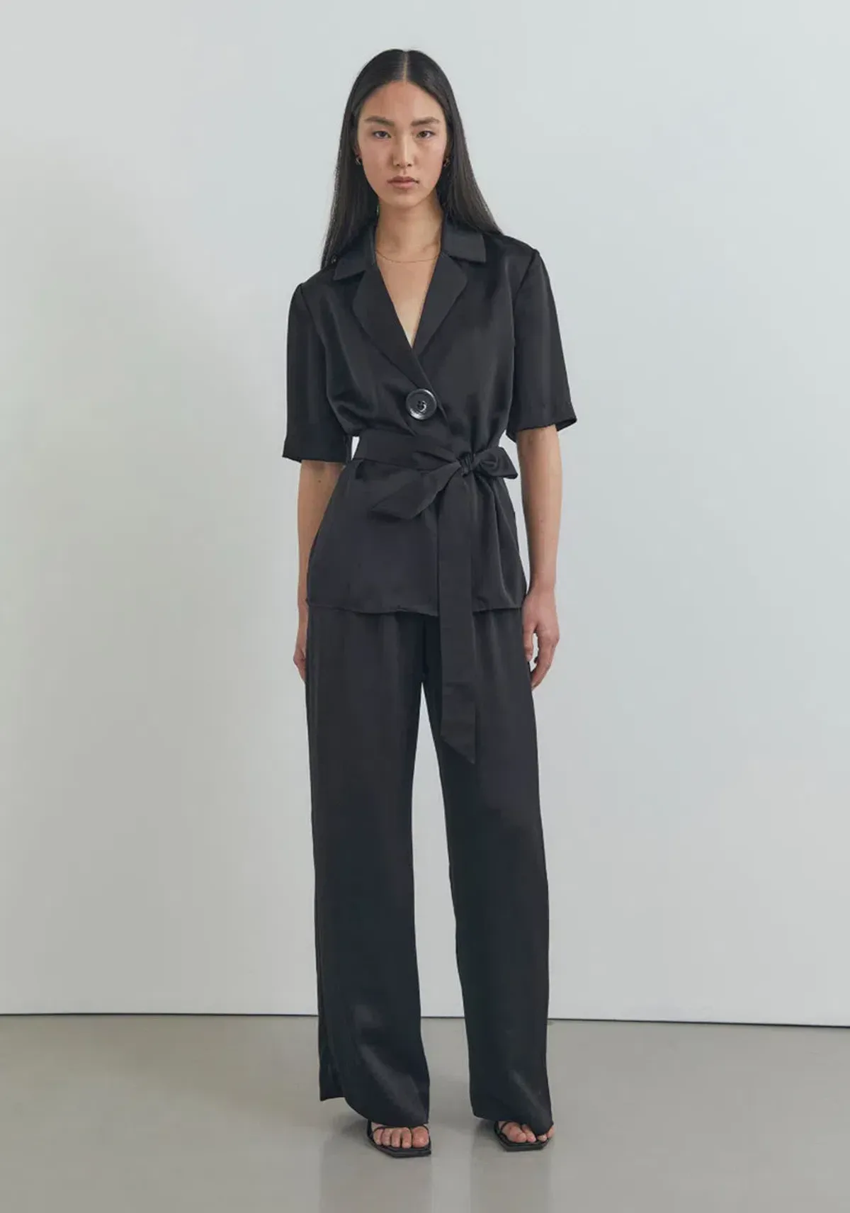 Viktoria And Woods Chorus Shirt And Pilot Pant Set Black Size 14 - Image 1