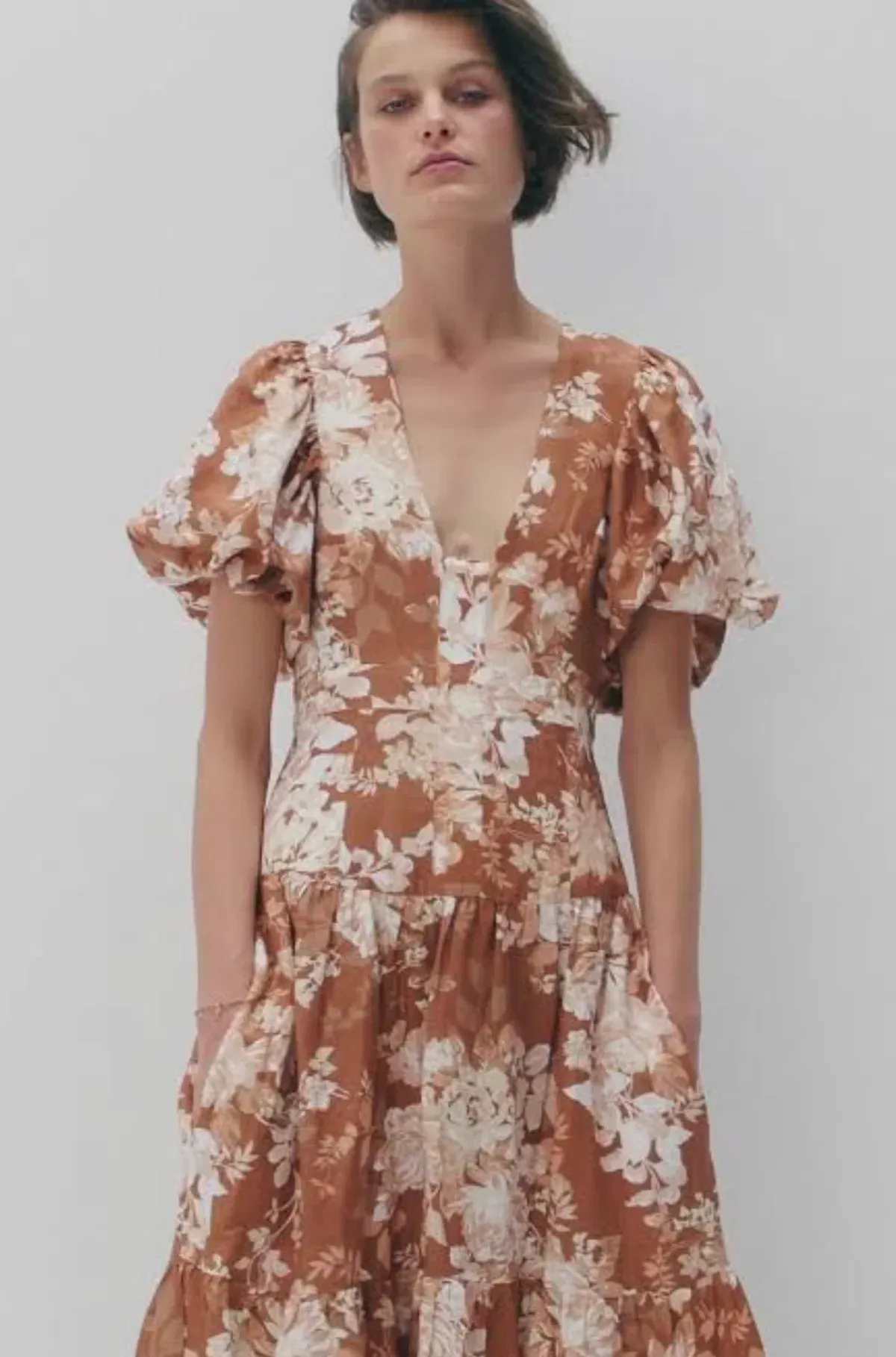 Shona Joy Capucine Linen Plunged Short Sleeve Midi Dress Almond Size 10 / M - Image 5