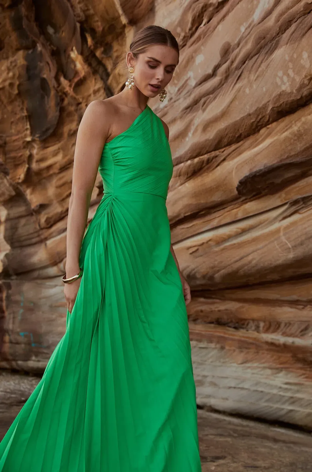 Sonya Moda Azalea Gown In Barcelona Green Size 6 - Image 2
