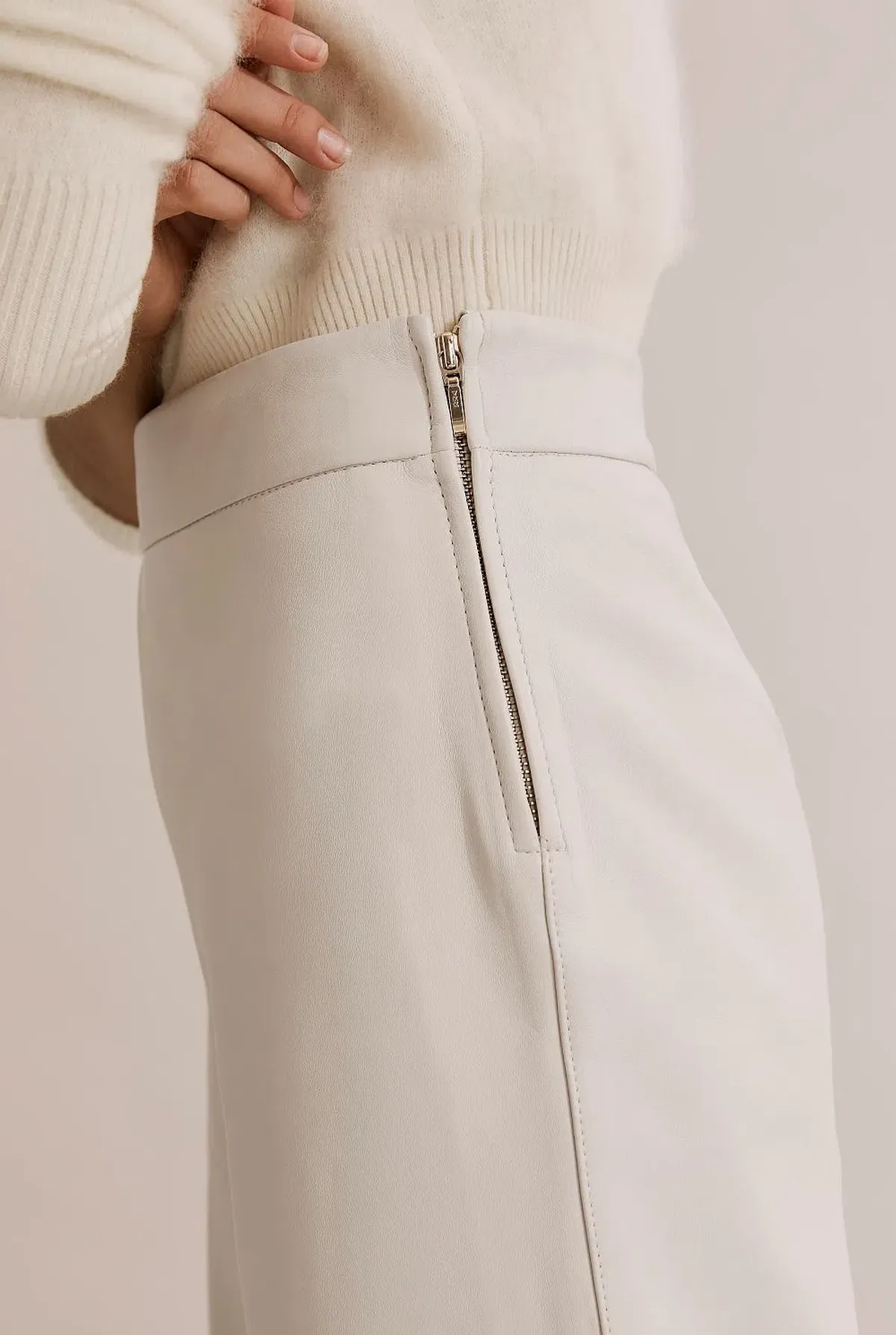 Country Road Luxurious White Leather Culotte Pants Size AU 10 - Image 4