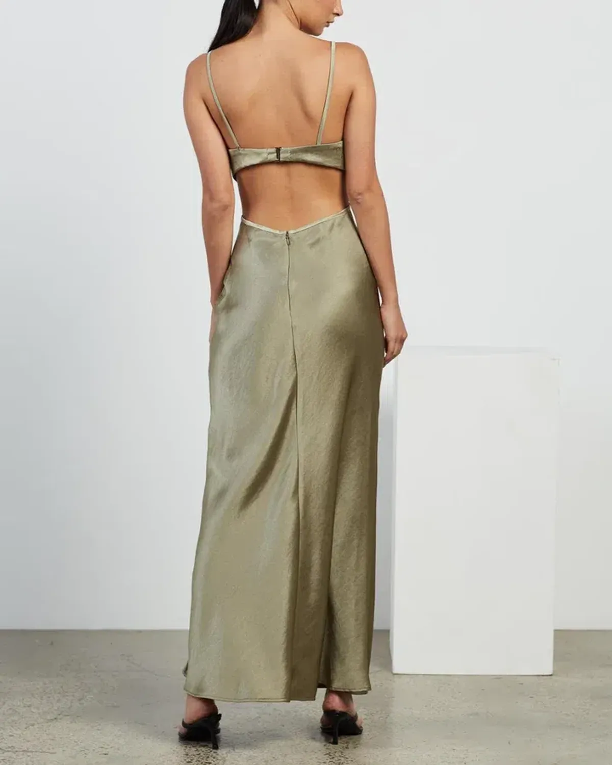 Bec & Bridge Veronique Maxi Dress Sage Size 8 / S - Image 3