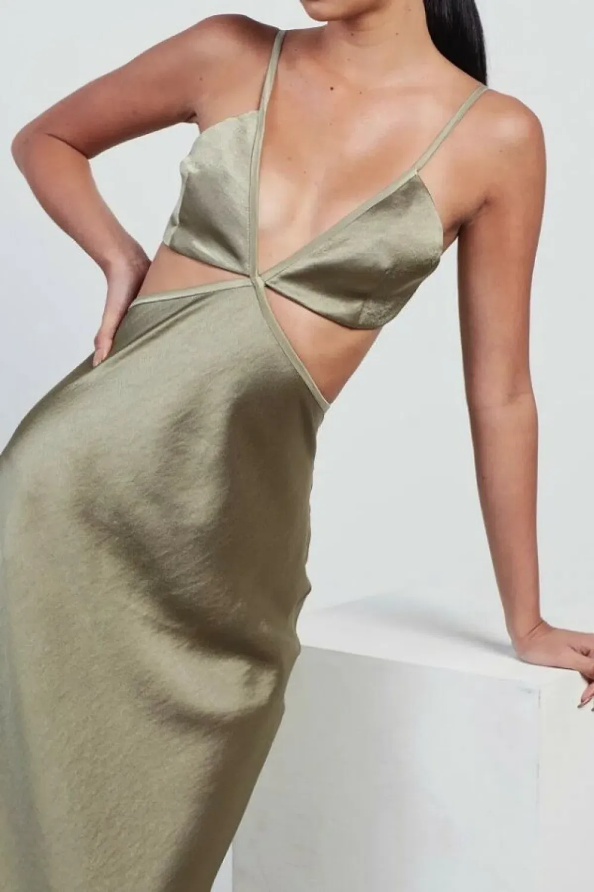 Bec & Bridge Veronique Maxi Dress Sage Size 8 / S - Image 2