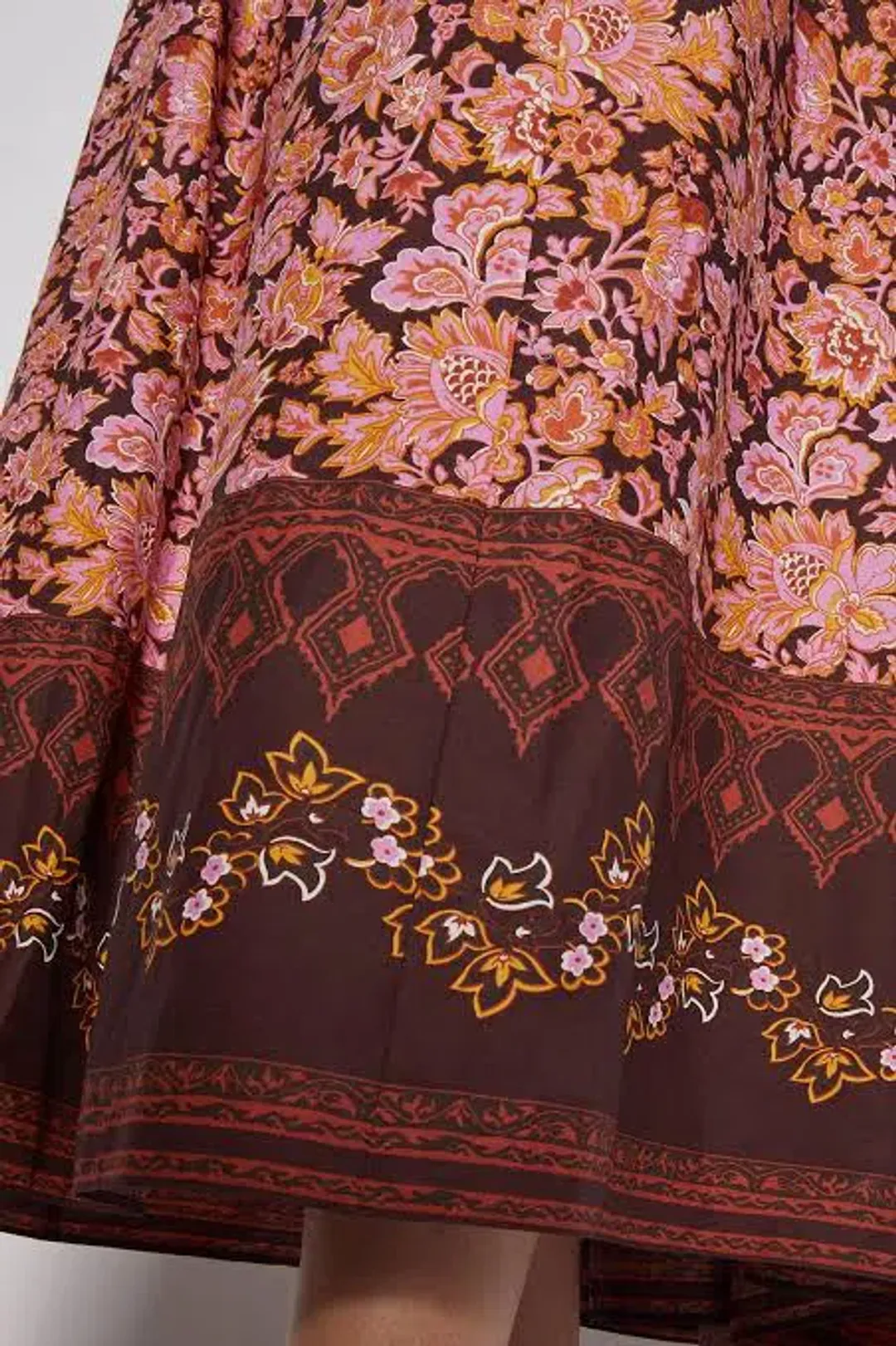 Scanlan Theodore Floral Border Print Set Chocolate Size 6 for rent on The Volte - main image