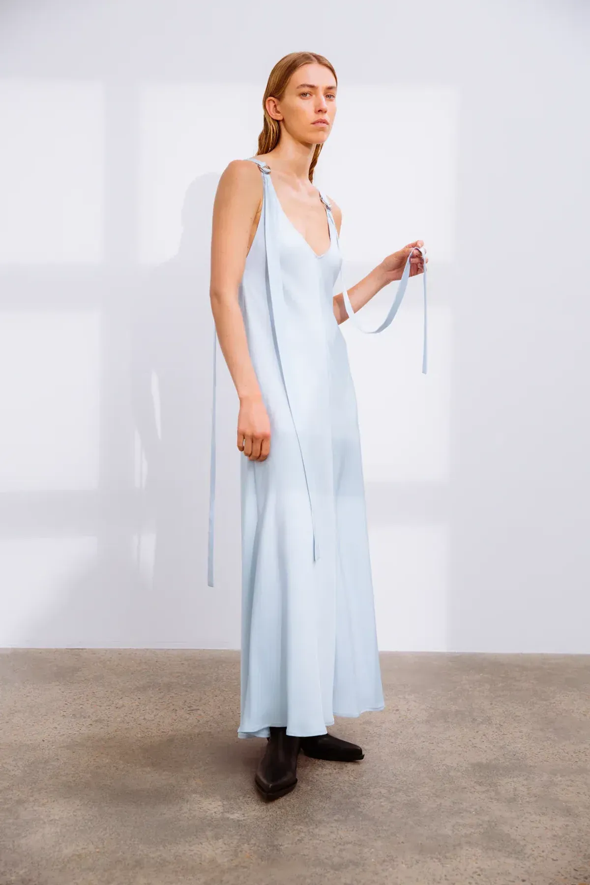 Lee Mathews Didion Dress in Blue Size 1/ AU 8 - Image 2