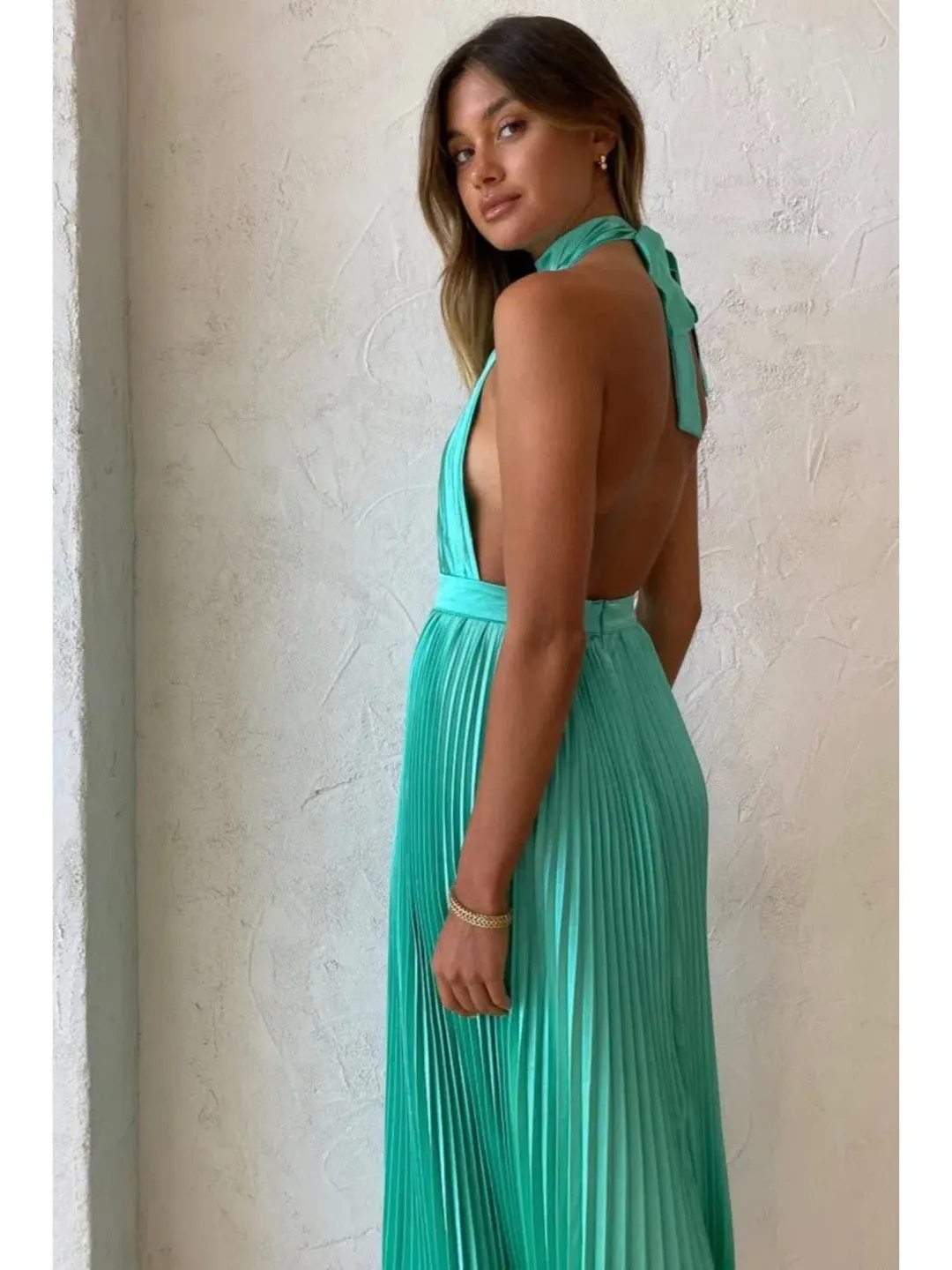 L'Idee Renaissance Gown in Marine Size AU 8 for rent on The Volte - main image