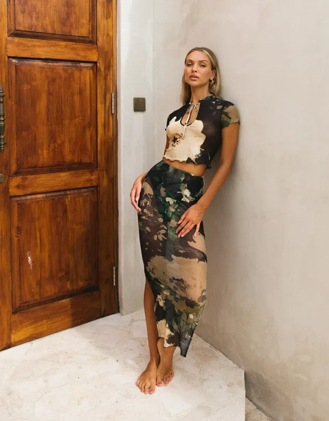 Isabelle Quinn Marilyn Key Hole Crop and Skirt Set Floral Size 6 for rent on The Volte - main image