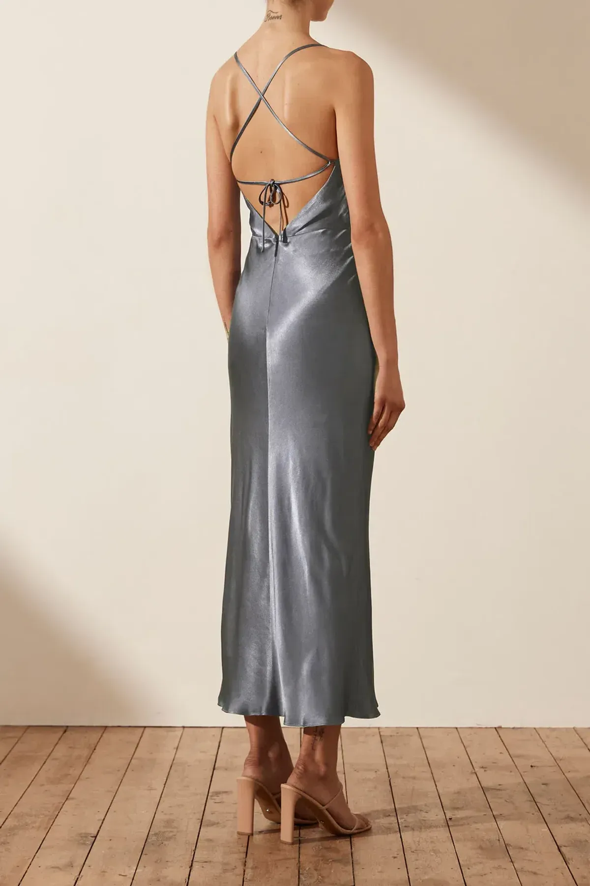 Shona Joy La Lune Asymmetrical Bias Cowl Midi Dress Blue Smoke Sie 8  - Image 2