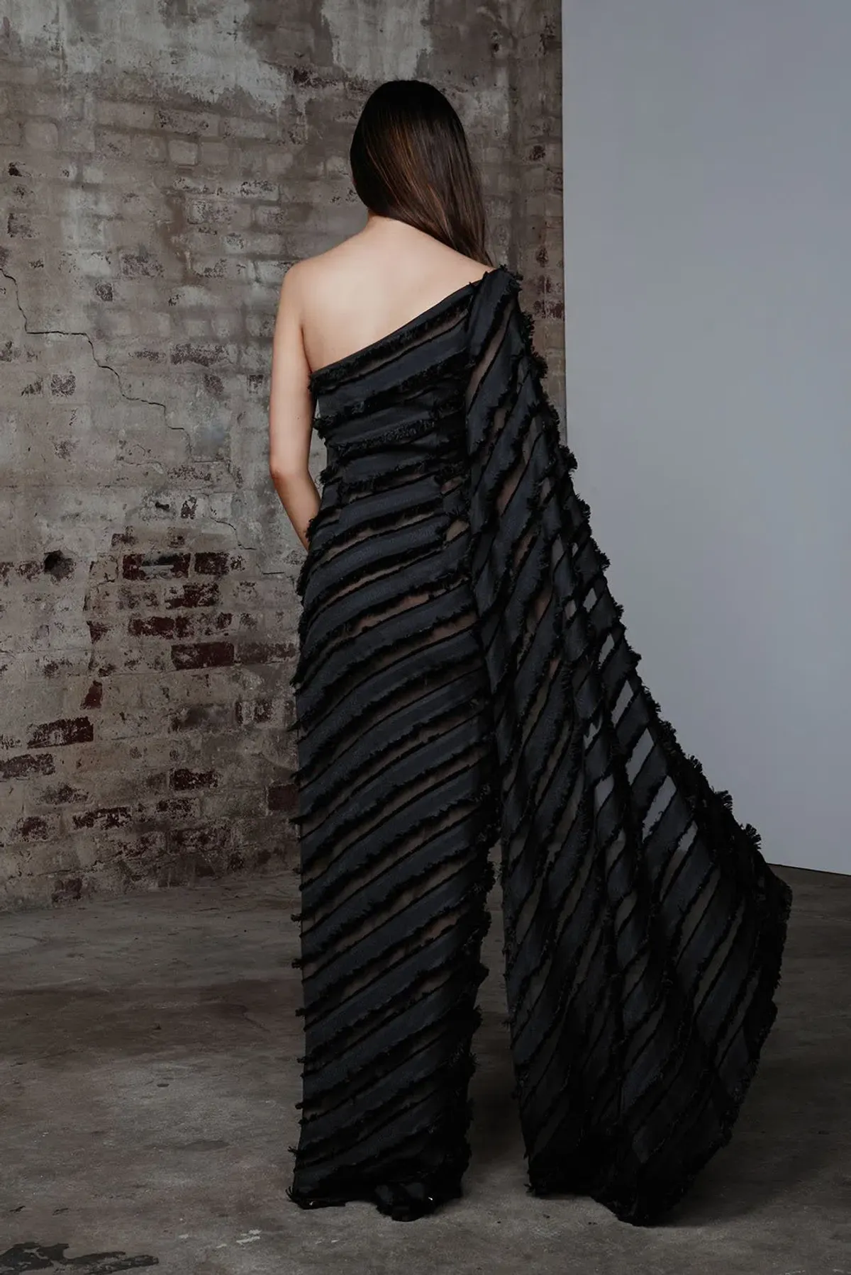 Lexi Bowery Gown Black Size 10 - Image 3