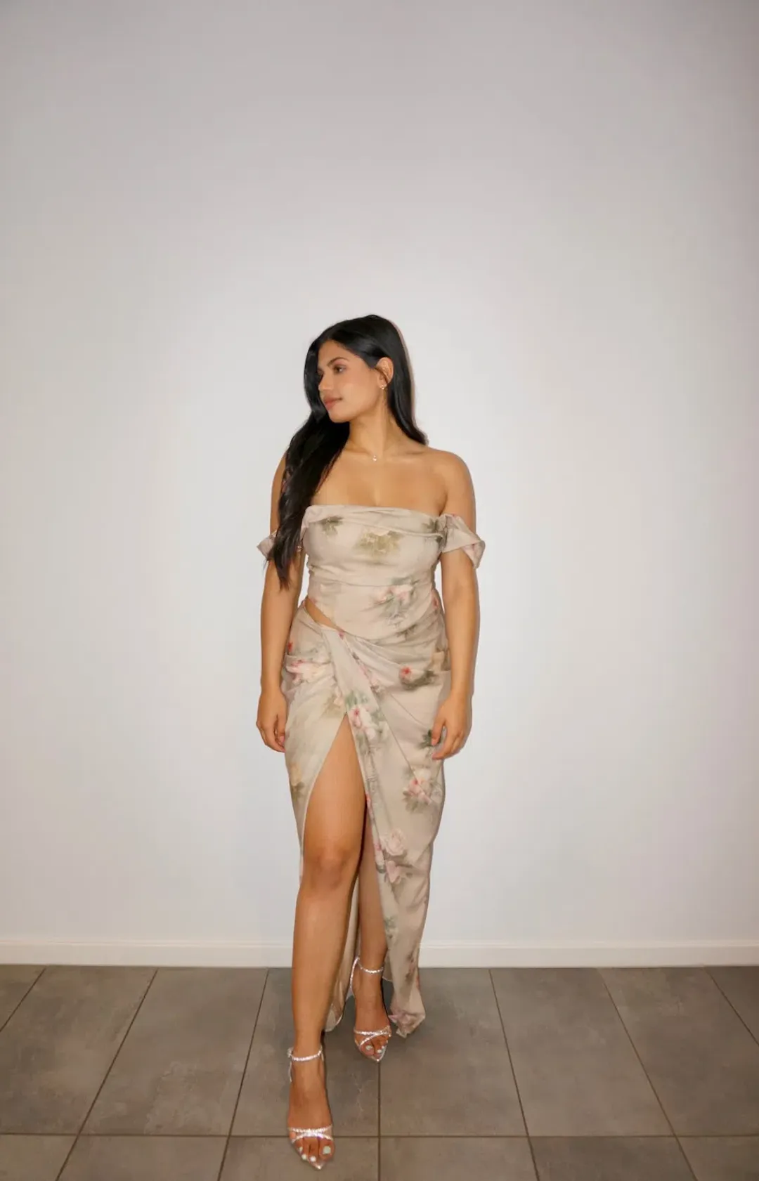 House of CB Vintage Set Floral Beige Size S / AU 8 for rent on The Volte - main image