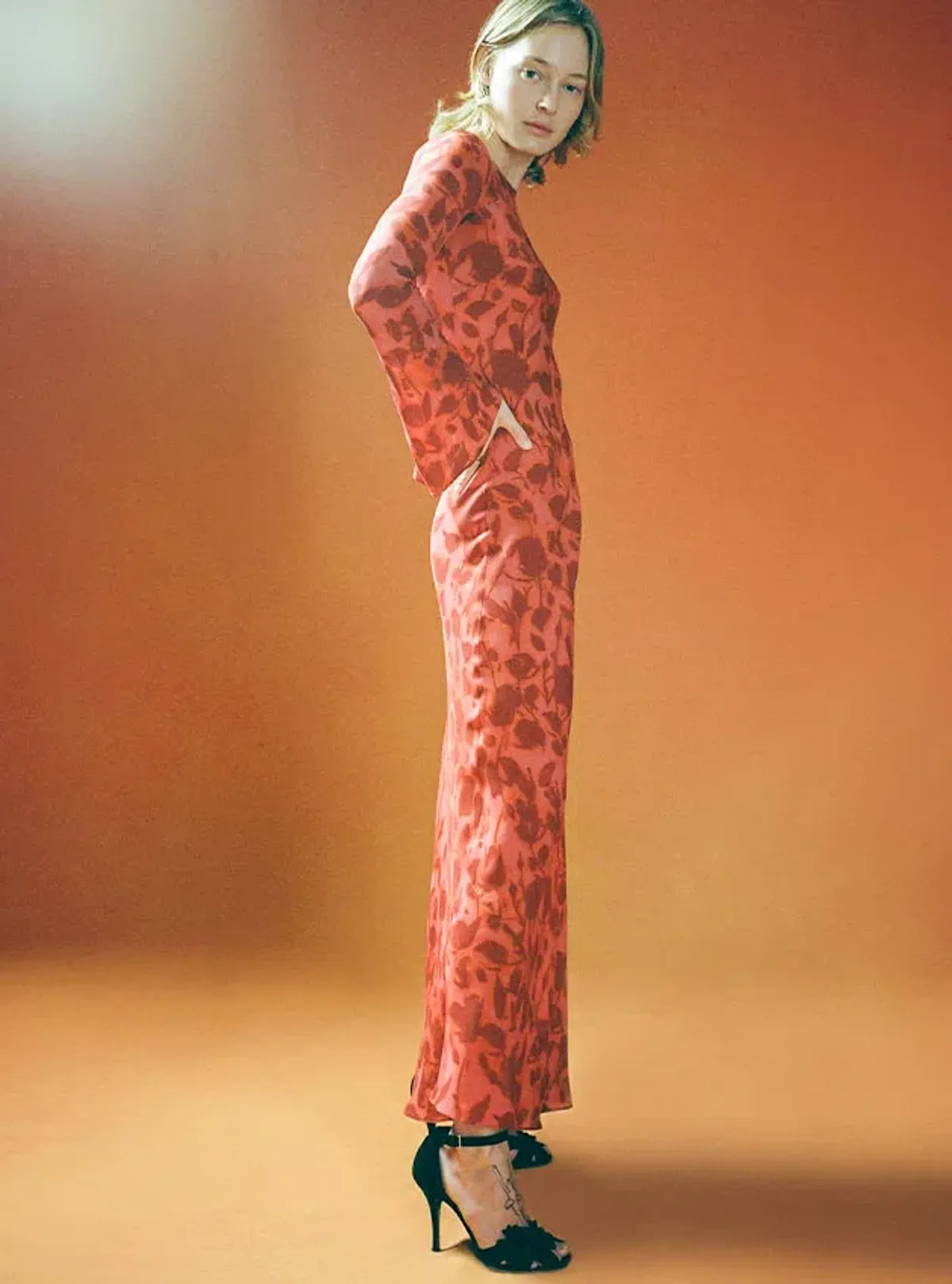 Realisation Par  The Gia In Havana Size 6 - Image 2