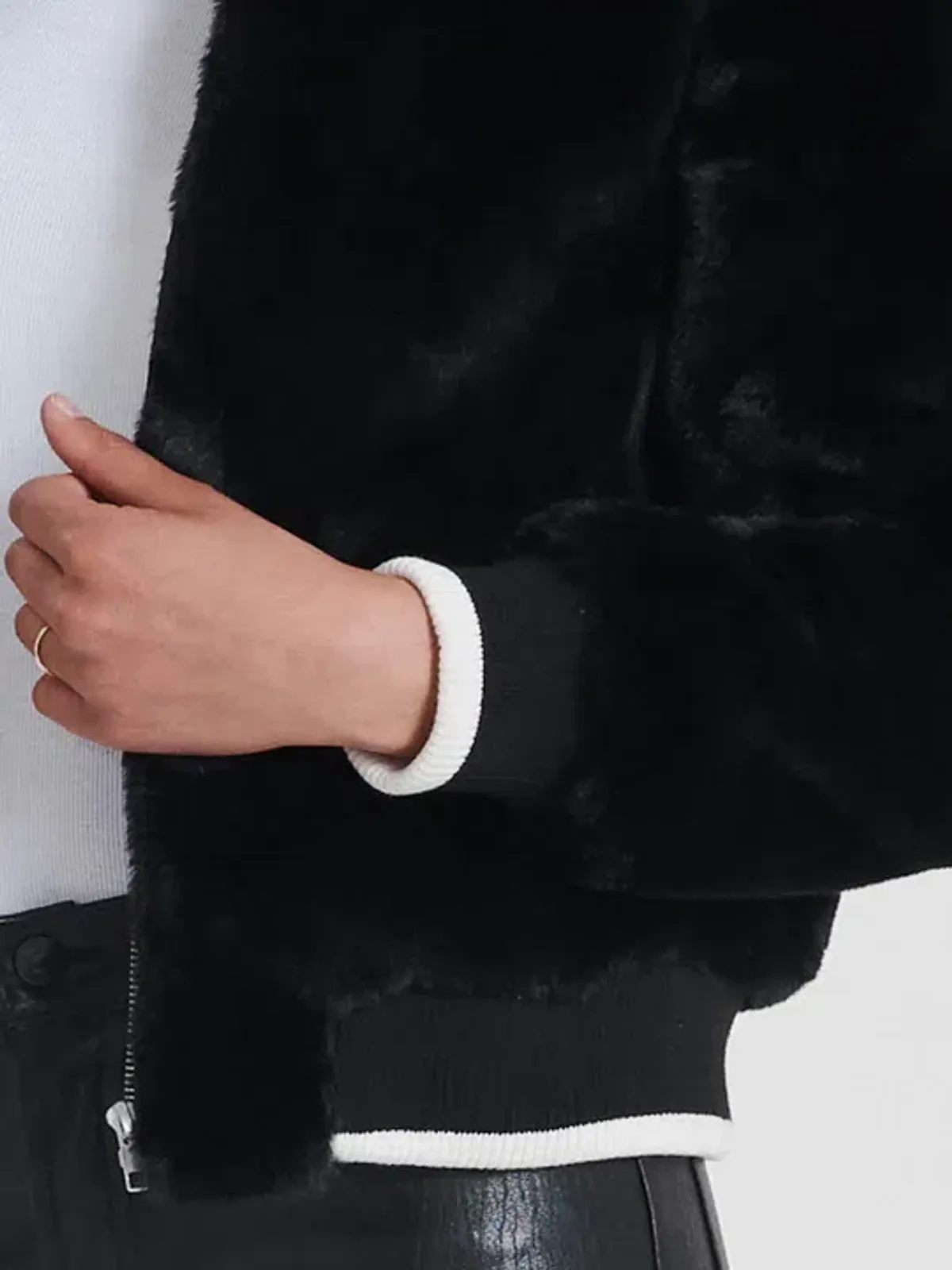 Ena Pelly Essential Faux Fur Bomber Jacket in Black Size AU 12 - Image 5