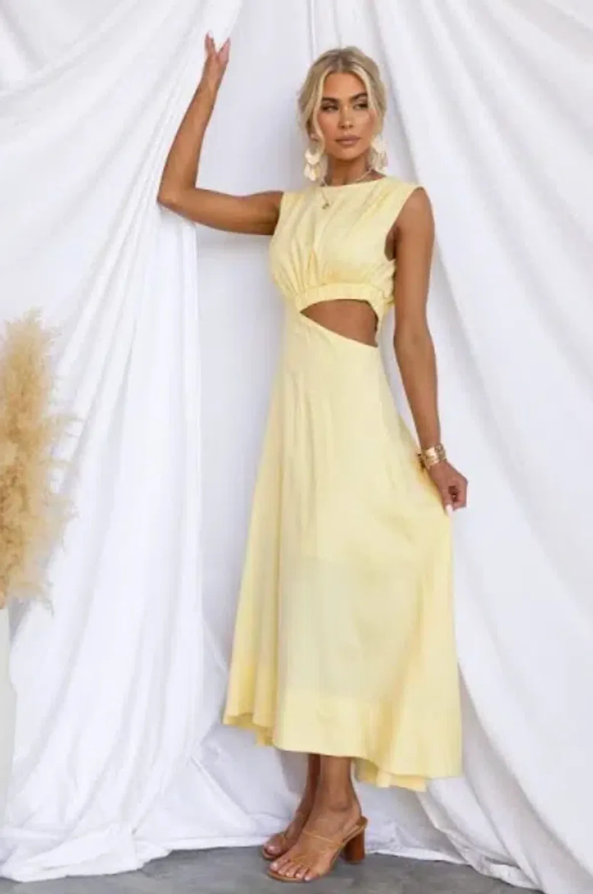 Stellino Inspire You Maxi Dress Yellow Size 8  - Image 1