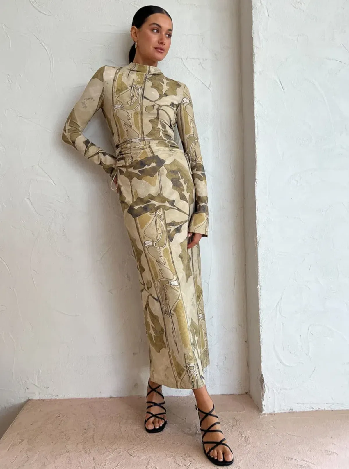 Camilla and Marc Kyha Midi Dress Print Size 6 - Image 1