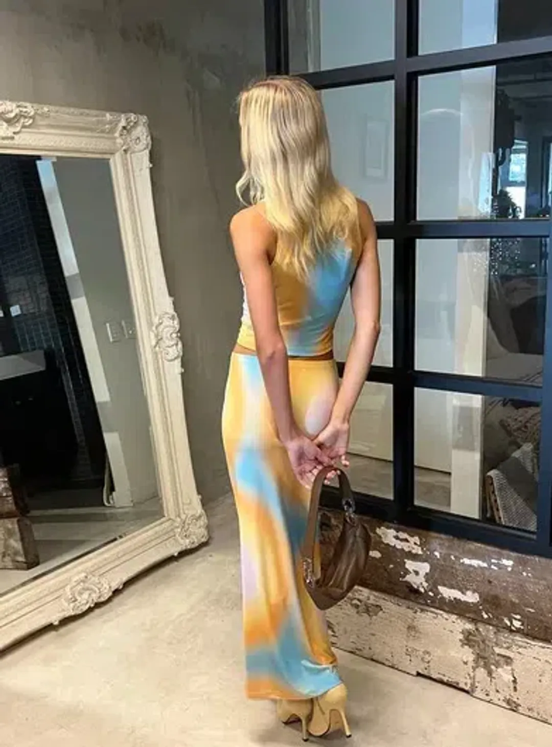 With Harper Lu Orb Set Multi Size AU 6 for rent on The Volte - main image