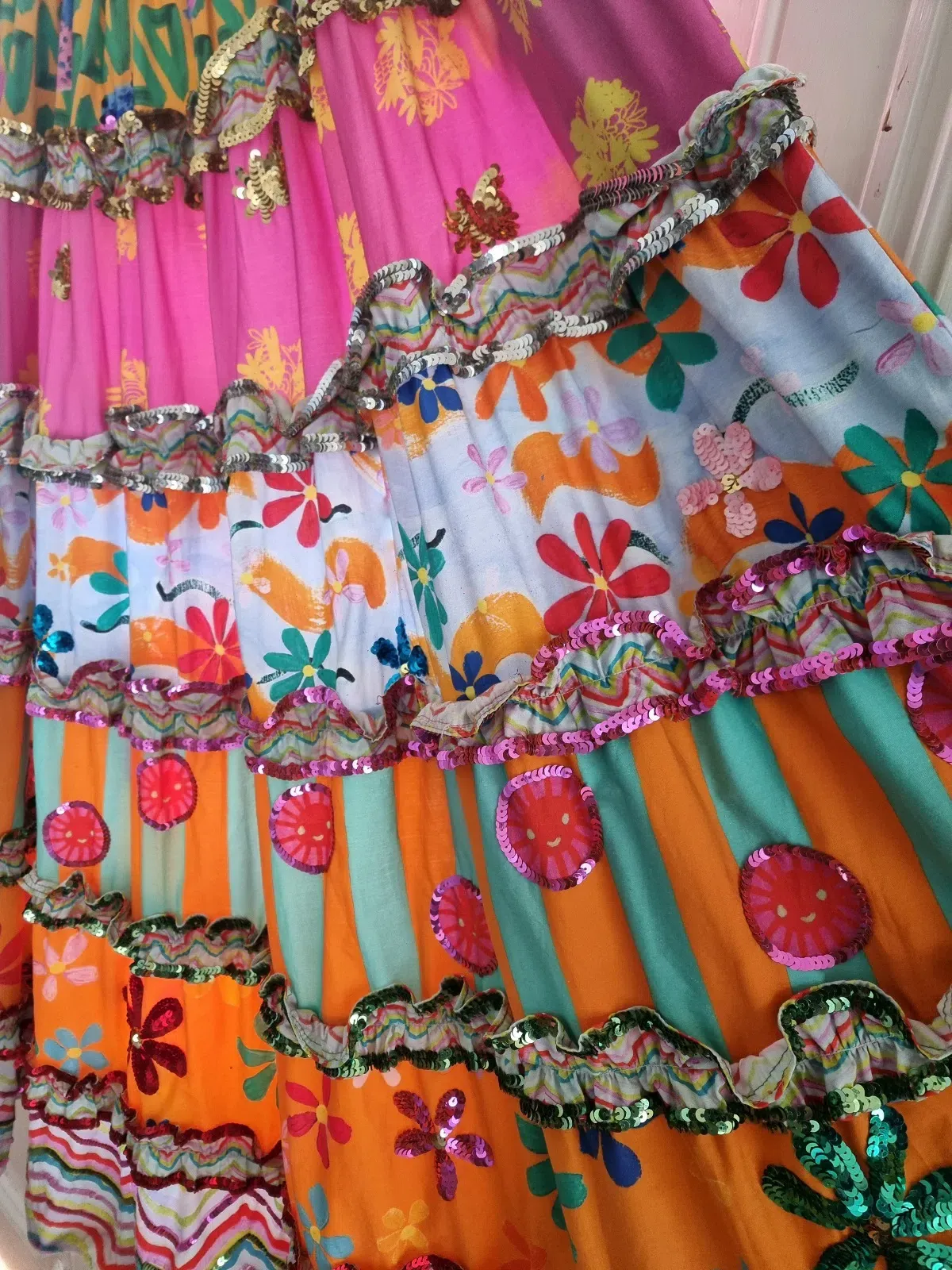 Bonita Limited Edition Sequins MAXI SKIRT Size 10 - Image 4