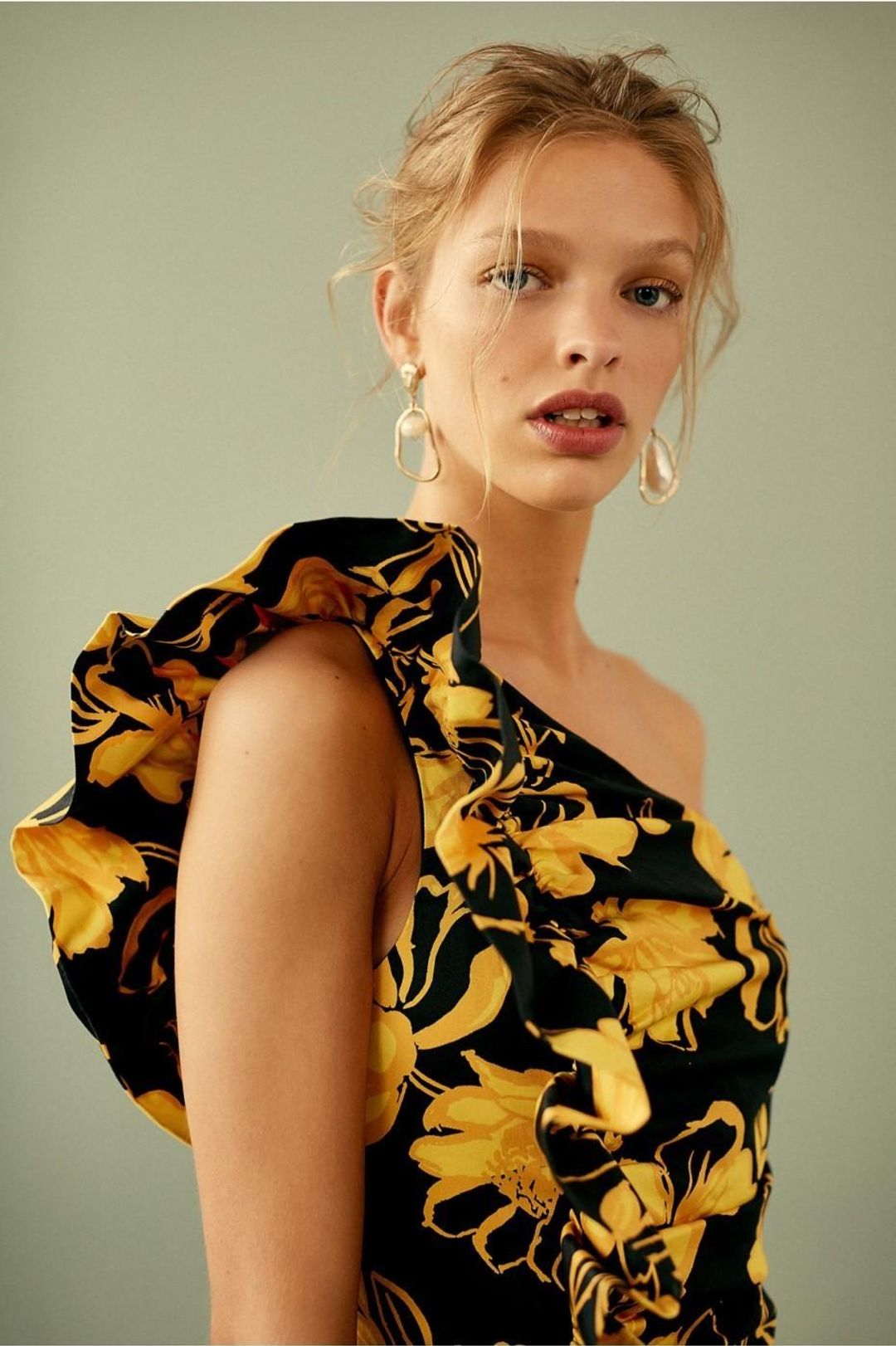 Nomad mini dress Black & Gold 8 for rent on The Volte - main image