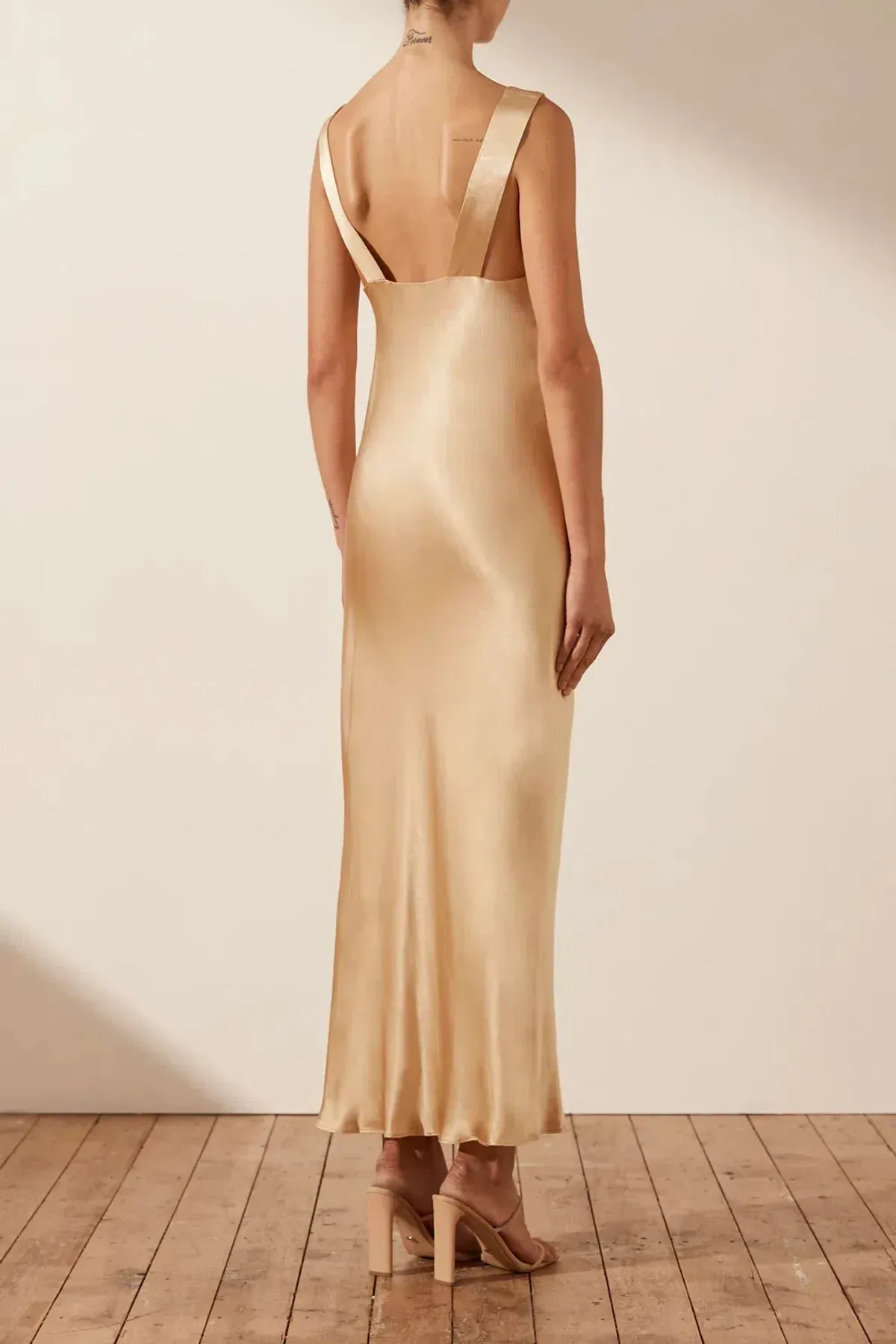 Shona Joy Felicity Plunge Midi Dress Gold Size AU 14  - Image 2