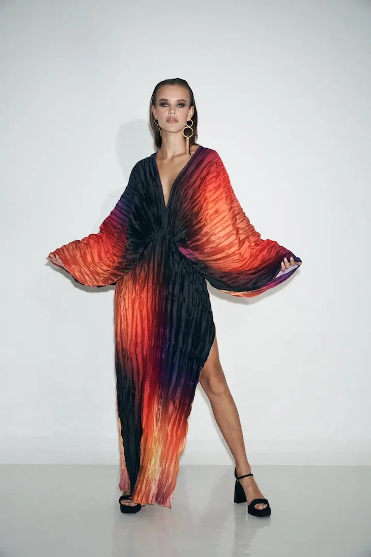 L’idee De Luxe Gown Fire Ombré Size 10  - Image 1