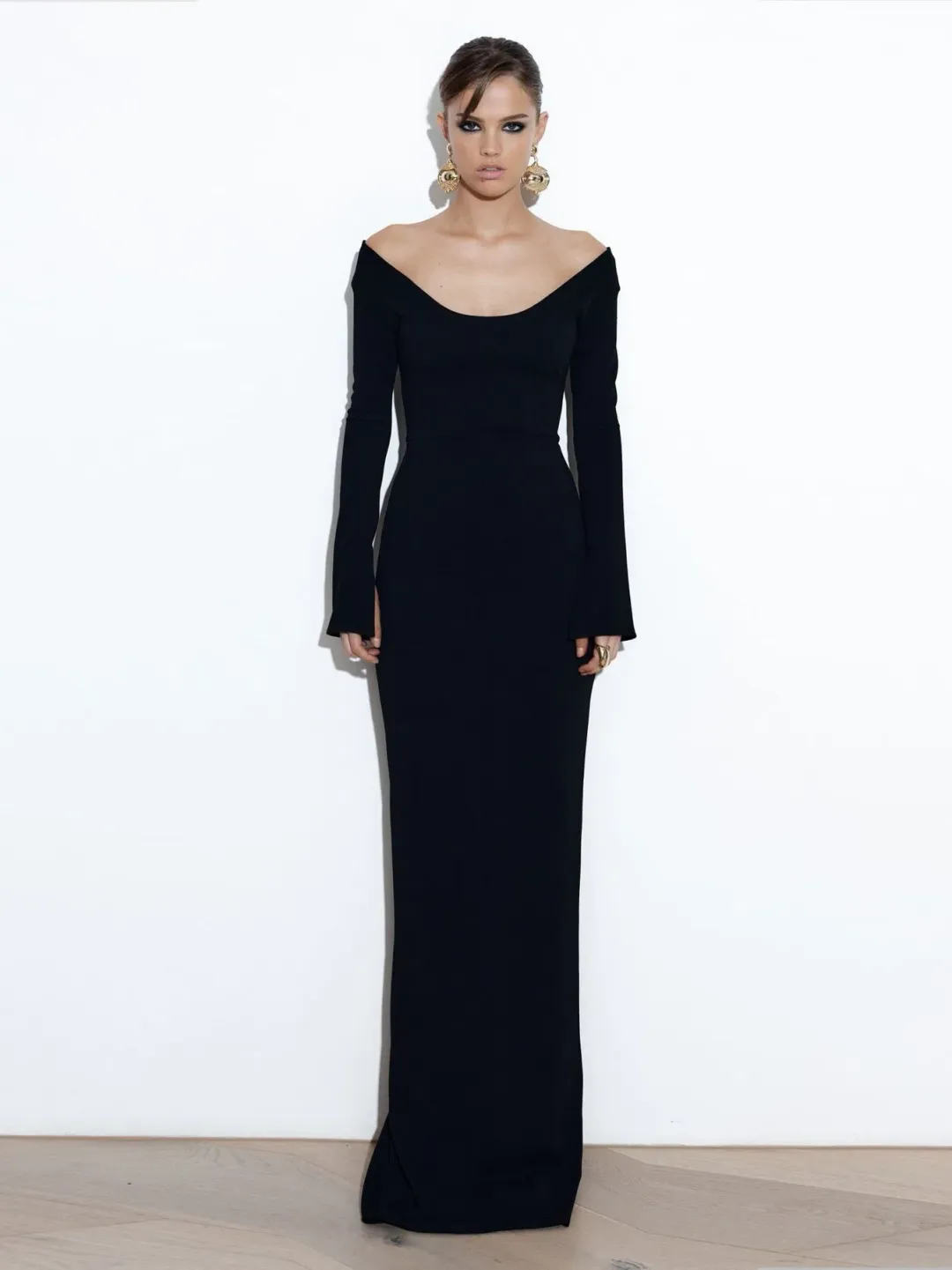 Effie Kats Vale Gown Black Size M / AU 10 for rent on The Volte - main image