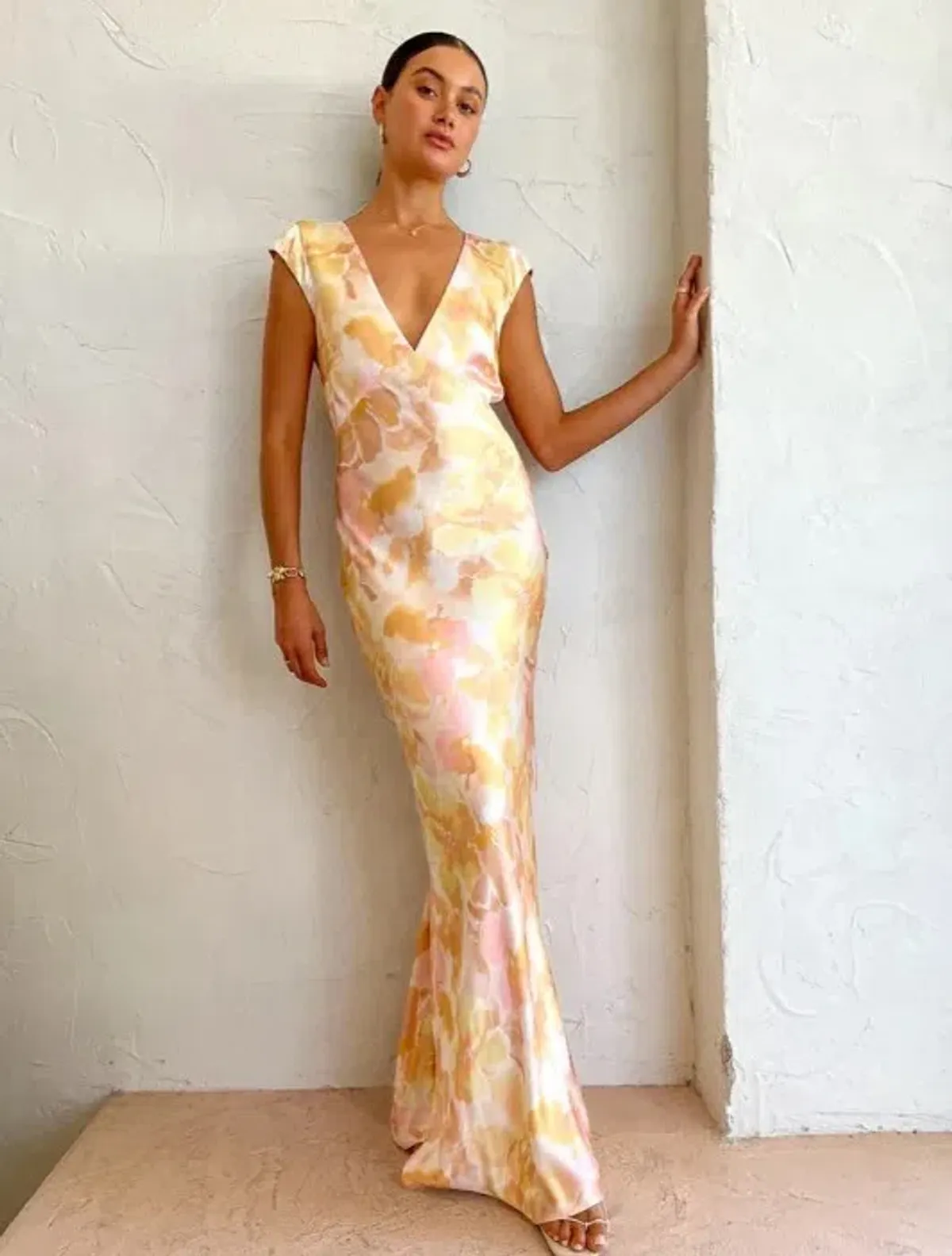 Bec & Bridge Indi V Neck Maxi Dress In Floral Haze Size AU 6 - Image 1