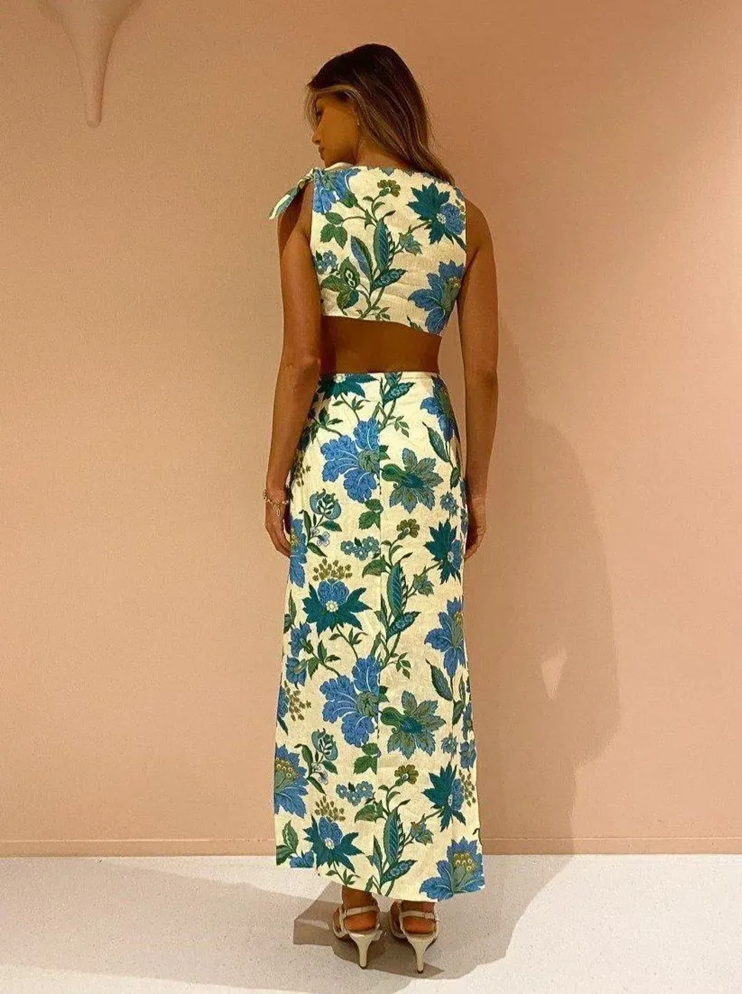 Sir the Label Alexandre Knot Midi Dress Marguerite Floral Print Size 8 for rent on The Volte - main image