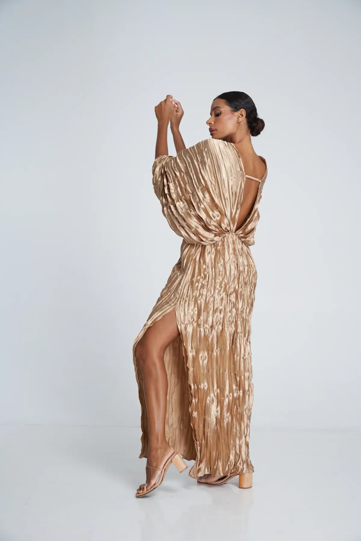 L'Idee De Luxe Gown Sand Size 12 - Image 2
